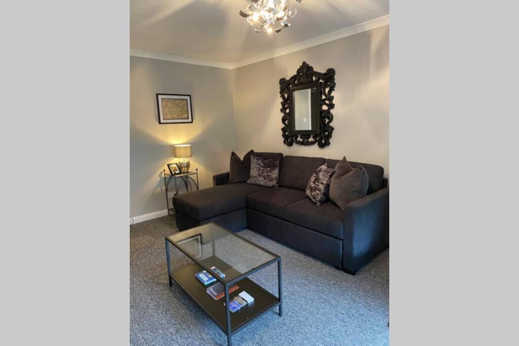 Peter Pan Apartment In The Heart Of Inverness Dalneigh Dış mekan fotoğraf